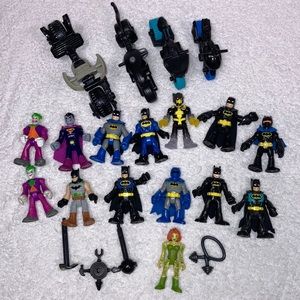 Lot of imaginext Batman super hero figures and motorcycles